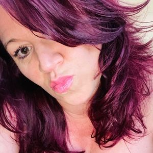 Meet your Posher, Carrie